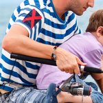 Gepersonaliseerde Vishaak Nautische Geweven Armband met 1-10 Gegraveerde Namen Vaderdag Verjaardagscadeau voor Mannen