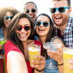 Personalisierte mehrfarbige Sonnenbrille mit Text Gravur 10er Set Hochzeit Junggesellenabschied Party Foto-Requisiten für Klub Verrein Party-Liebhaber