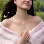 Colgante personalizado Infinito y Corazón con Nombre Mes de Nacimiento Collar Mariposa