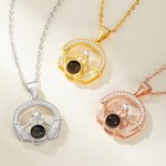 Personligt irländskt keltiskt hjärta fotoprojektionshalsband