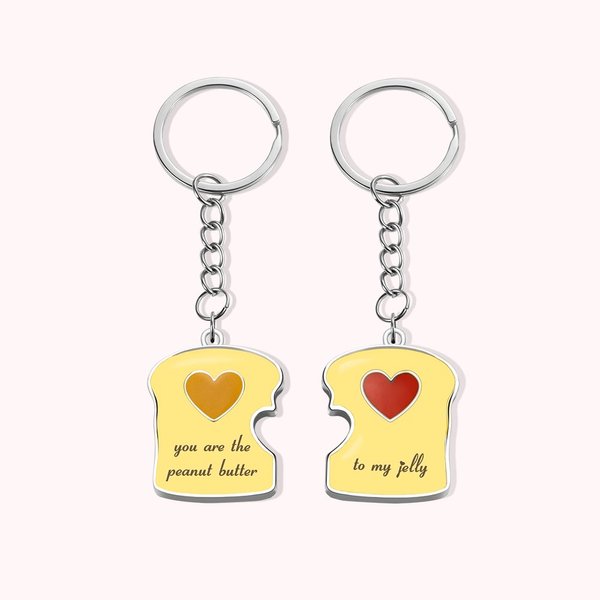 Toast personnalisé au beurre de cacahuètes et à la gelée avec porte-clés en forme de coeur - Cadeau de meilleur ami.