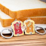 Toast personnalisé au beurre de cacahuètes et à la gelée avec porte-clés en forme de coeur - Cadeau de meilleur ami.