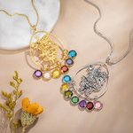 Collier à Personnaliser avec Bouquet de Fleurs Évidé et Pierre de Naissance Pendentif Forme Goutte