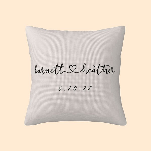 Nom personnalisé et date d'établissement Housse de coussin Housse d'oreiller jetable Cadeau de mariage