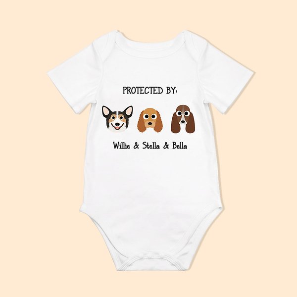 Personalisierte geschützt durch Hund Cartoon-Stil Baby Onesie