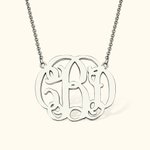 Collana con monogramma iniziale personalizzato