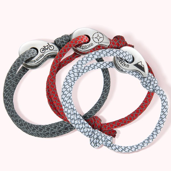 Bracelet Personnalisé avec Motif et Texte Gravés Cadeau d'Adventure Excecices à l'Extérieu pour Amateur Bicyclette Voyage Escalade