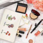 Trousse de Maquillage Personnalisée avec 1-10 Noms et Fleurs de Naissance Cadeau Anniversaire Fête des Mères pour Femme