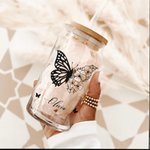 Gobelet en Verre Personnalisé avec Nom et Fleur de Naissance Design Moitié Papillion Moitié Fleur Cadeau Anniversaire Fête pour Maman Grand-Mère