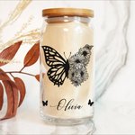 Gobelet en Verre Personnalisé avec Nom et Fleur de Naissance Design Moitié Papillion Moitié Fleur Cadeau Anniversaire Fête pour Maman Grand-Mère