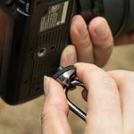 Porte-Appareil Photo Double en Cuir Personnalisé avec Logo ou Texte Gravé au Laser Cadeau Anniversaire Noël pour Photographes
