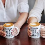 Mug de Couple Personnalisé avec Nom Thème Je Veux Juste Toucher Tes Fesses Tout le Temps Cadeau d'Anniversaire Saint-Valentin pour Lui