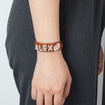 Bracelet en Cuir Personnalisé avec Breloques de Ballon et Lettes Séparées du Nom Cadeau de Compétition Sport pour Amoureux de Sport avec Ballons