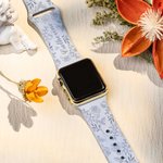 Bracelet Montre Personnalisé avec Nom et Fleur de Naissance Bracelet en Silicone pour Montre Apple Samsung Cadeau Fête des Mères Anniversaire