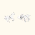 Personalisierte Sterling Silber kleine galoppierende Pferd Ohrstecker mit eingravierten ersten Geburtstag Jahrestag Geschenk für Pferdeliebhaber