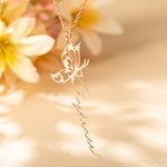Collier Prénom Vertical Personnalisé Pendentif Papillon Cadeau Anniversaire pour Femme