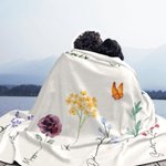 Couverture en flanelle personnalisée avec 1-16 noms et fleurs de style d'aquarelle - Cadeau fête de Mères pour maman grand-parents