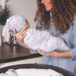 Cadeaux personnalisés de couverture d'emmaillotage de bébé de licorne de dinosaure