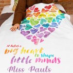 Gepersonaliseerde A Big Heart To Shape Little Minds Fleece Deken met Regenboog Naam Harten Kleurrijke Home Decor Afstuderen Waardering Gift voor Leraa