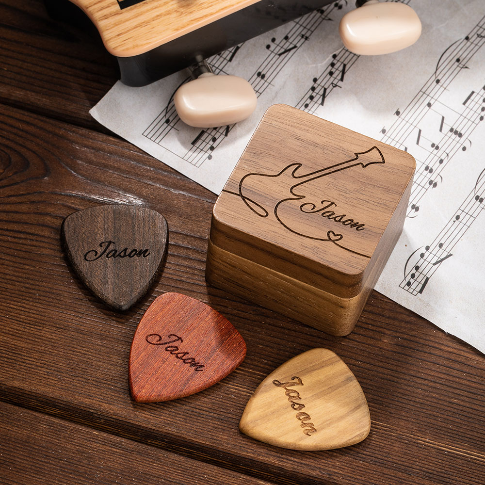 Personalisiertes Holz Gitarre Plektrum Kästchen mit Text Magnetische Aufbewahrungsbox Bass Musikinstrument Zubehör Geburtstag Geschenk für Gitarristen