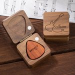 Personalised Wooden Guitar Bass Pick and Magnetic Storage Case with Engraved Text Music Accessories Birthday Gift for Guitar Player