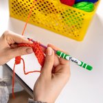 Spersonalizowany tęczowy ręcznie robiony szydełko z imieniem Ergonomiczny prezent urodzinowy dla miłośników szydełkowania