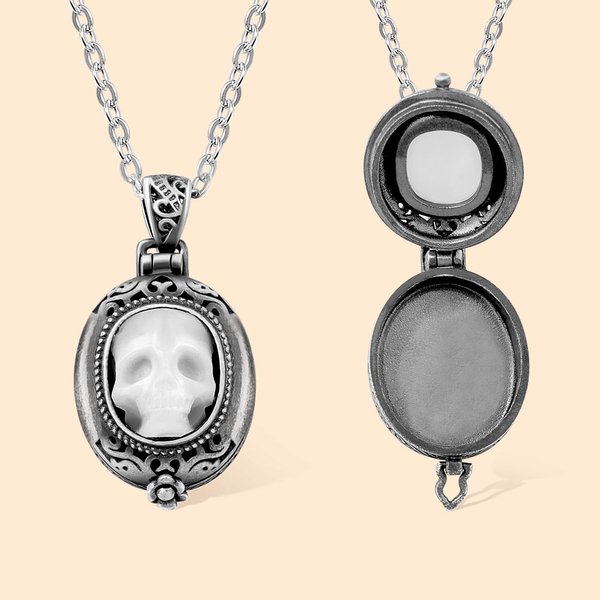 Personalised Vintage Gothic Carved Pearl Skull Locket Necklace with Text Halloween Day of the Dead Gift for Gothic Enthusiast