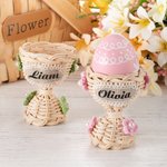 Coquetier d'Œuf en Rotin Personnalisé avec Nom Porte-Œuf Tressé Cadeau de Pâques pour Famille