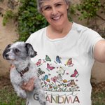Maglietta personalizzata Felpa con cappuccio con farfalla di nascita e nome di famiglia per la nonna