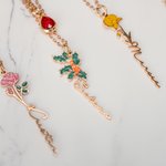 Spersonalizowany dwuwarstwowy naszyjnik Birth Flower z kamieniem narodzin na prezent urodzinowy na Dzień Matki