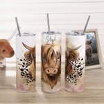 Gobelet personnalisé Highland Cow 20oz Food-Grade Skinny Tumbler avec paille et nom Cadeau d'anniversaire de Noël pour l'amateur de Highland Cow