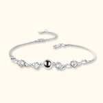 Bracciale personalizzato in argento sterling con proiezione interna di foto di fiori e ti amo in 100 lingue