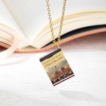 Collier pendentif Personnalisé en Livre Cadeau pour Amateurs des Livres Lecteurs Bibliothécaires Écrivains