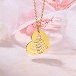 Collier Personnalisé avec 2-6 Prénoms Pendentif de Plaque en Forme de Cœur Cadeau Fête des Mères pour Femme