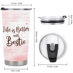Besties personnalisés assis sous des fleurs d'arbre La vie est meilleure avec le cadeau de gobelet Besties 20 oz pour un usage quotidien de meille