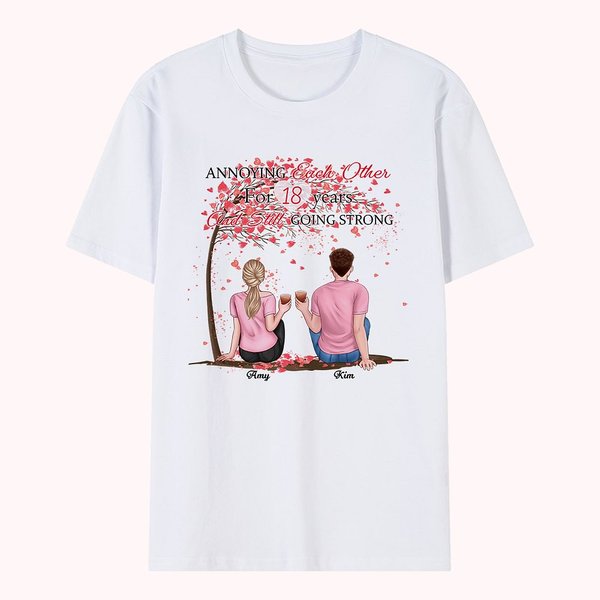 Couple personnalisé qui s'ennuie pendant de nombreuses années aime toujours le t-shirt d'anniversaire à porter au quotidien