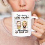 Personalizowany kubek ceramiczny prezent dla mamy za każdą szaloną córką stoi matka, która stworzyła biały kubek ceramiczny