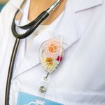 Personalisierte Acryl-Blumen-Abzeichenrolle für medizinisches Personal von Krankenschwestern, Doktoren, Zahnärzten