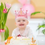 Gepersonaliseerde Baby Kid Birthday Handgeborduurde Katoenen Kroon met Naam voor Verjaardag en Speciale Gelegenheden