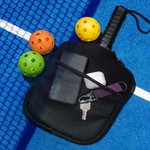 Personalisierte Pickleball-Paddelhülle Schwarze Paddelhülle mit einer Netztasche für Anfänger bis Profis