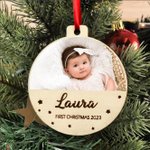 Boule à Photo en Bois Personnalisée avec Nom et Photo Ornement de Sapin Cadeau de Premier Noël Anniversaire pour Bébé Nouveau-né
