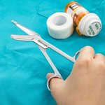 Personalised Medical Grade Stainless Steel Bandage Scissor Hemostat Suture Scissor Set Graduation Gift for Nurse Medical Staff Veterinarian RN