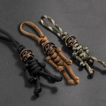 Ciondolo Gotico Personalizzato con Teschio Fatto a Mano e Intrecciato Portachiavi con Nome Inciso Regalo di Halloween per Uomini