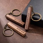 Gepersonaliseerde gegraveerde houten staaf sleutelhanger voor nieuw huis auto cadeau voor mannen vader opa echtgenoot