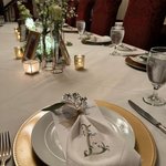 Personalized Floral Letter Embroidered Linen Napkins Gift for Wedding Party Arrangement