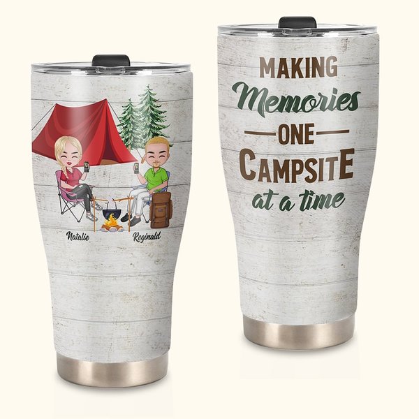 Personlig Making Memories One Campsite at A Time 30 oz Curved Tumbler Jubileumsgave til campingpar