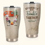 Henkilökohtainen Ilmeisesti olemme ongelmia yhdessä Kuka tiesi kaareva Tumbler Ystävänpäivä Syntymäpäivä lahja Camping pari 1