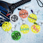 Personalisierte Multicolor Pickleball Acryl Schlüsselanhänger Tasche Tag Pickleball Geschenke für Pickleball Fans Freunde oder Familie