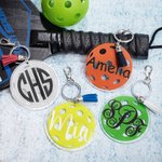 Personalisierte Multicolor Pickleball Acryl Schlüsselanhänger Tasche Tag Pickleball Geschenke für Pickleball Fans Freunde oder Familie