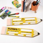 Personalisierte zurück zu Schule hölzernen Bleistift Zeichen für ersten Tag der Schule Vorschule Kindergarten Foto Requisiten